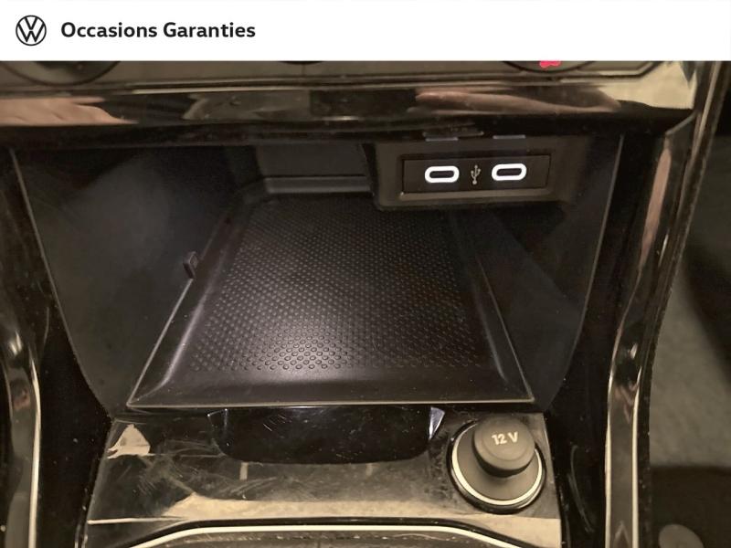 Voitures occasions VOLKSWAGEN T-CROSS United Lens