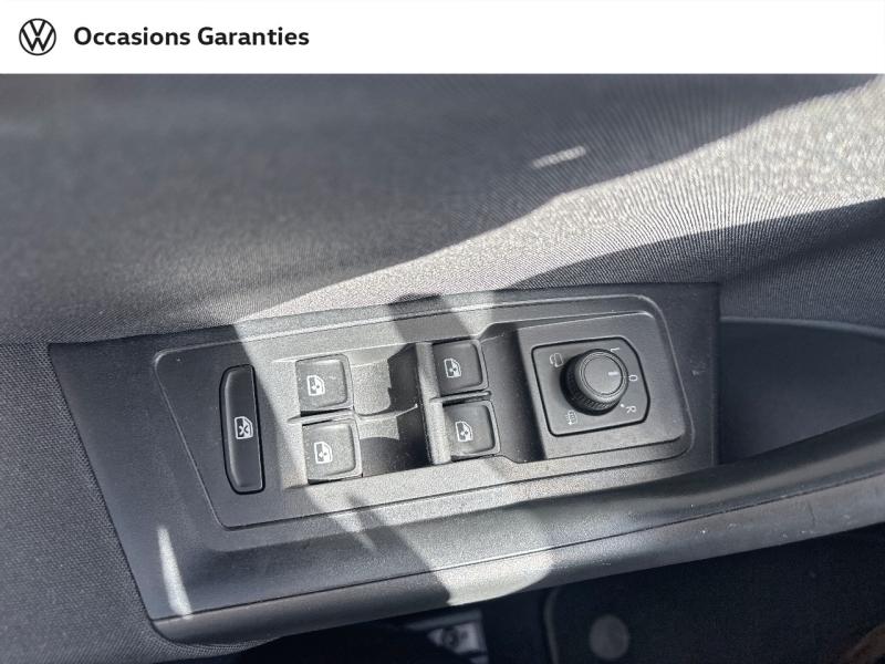 Voitures occasions VOLKSWAGEN T-ROC Life Business Lens
