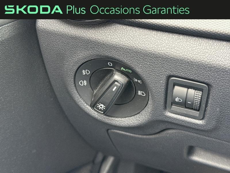 Voitures occasions ŠKODA FABIA Ambition Lens