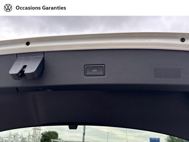 Voitures occasions VOLKSWAGEN T-ROC R-Line Lens