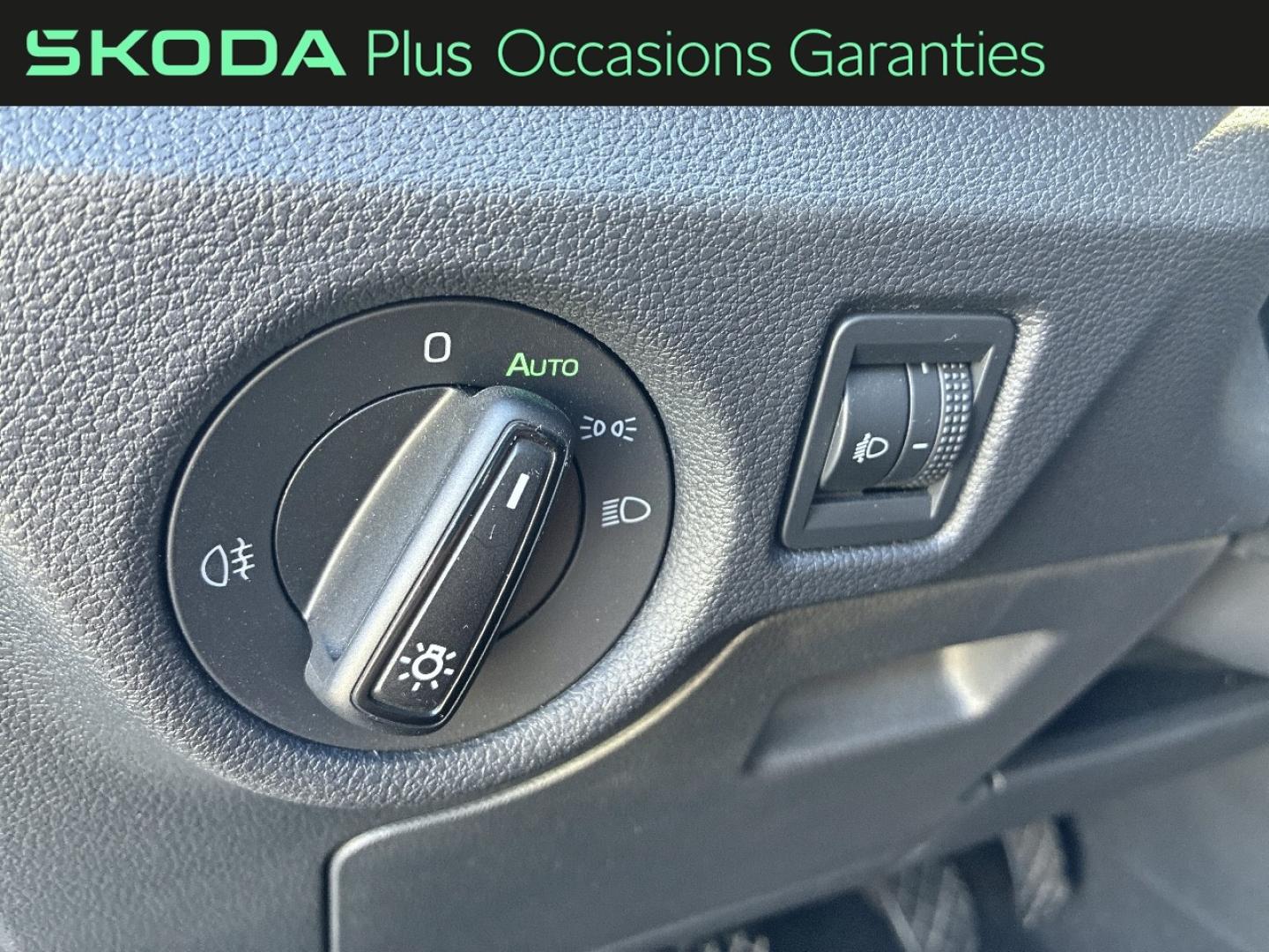Voitures occasions ŠKODA KAMIQ Ambition Lens