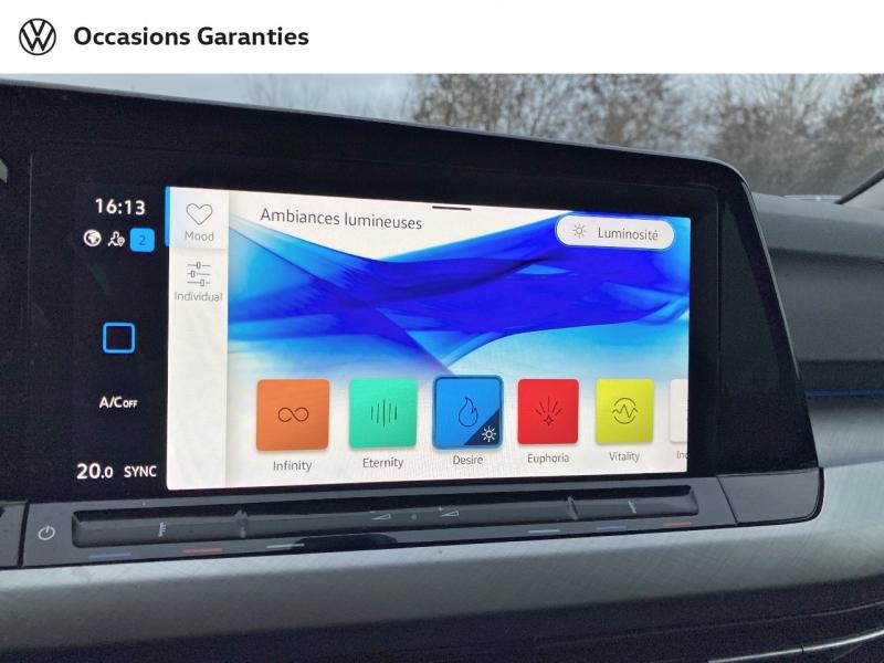 Voitures occasions VOLKSWAGEN GOLF Life Business Lens