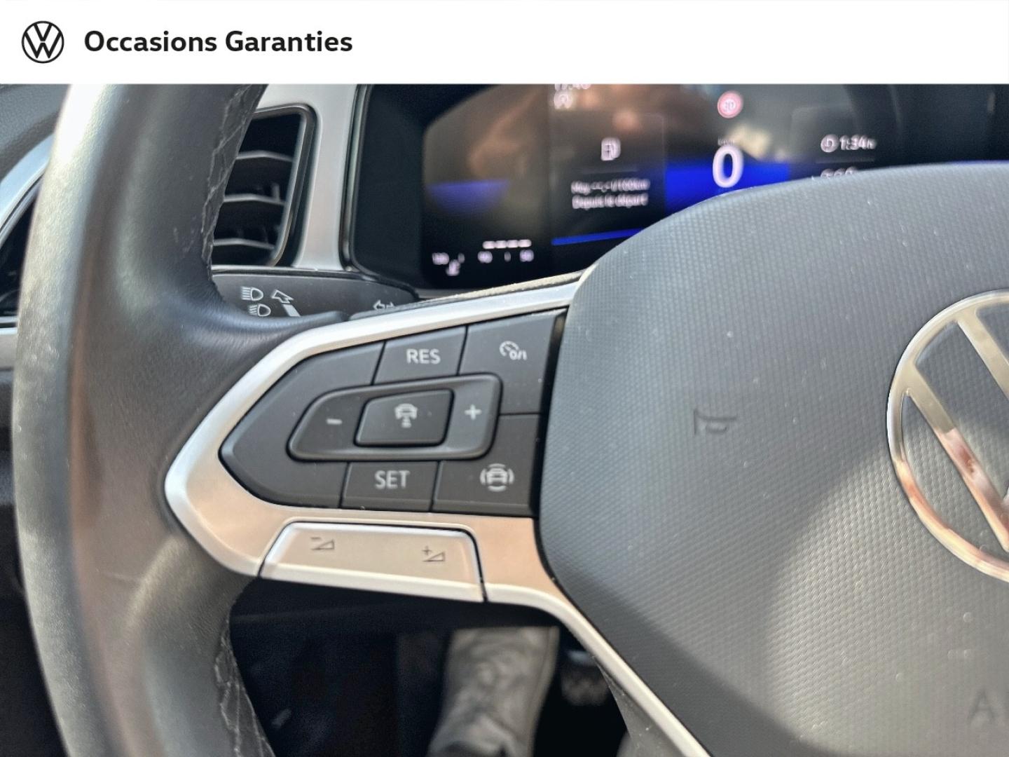 Voitures occasions VOLKSWAGEN T-ROC Life Plus Lens