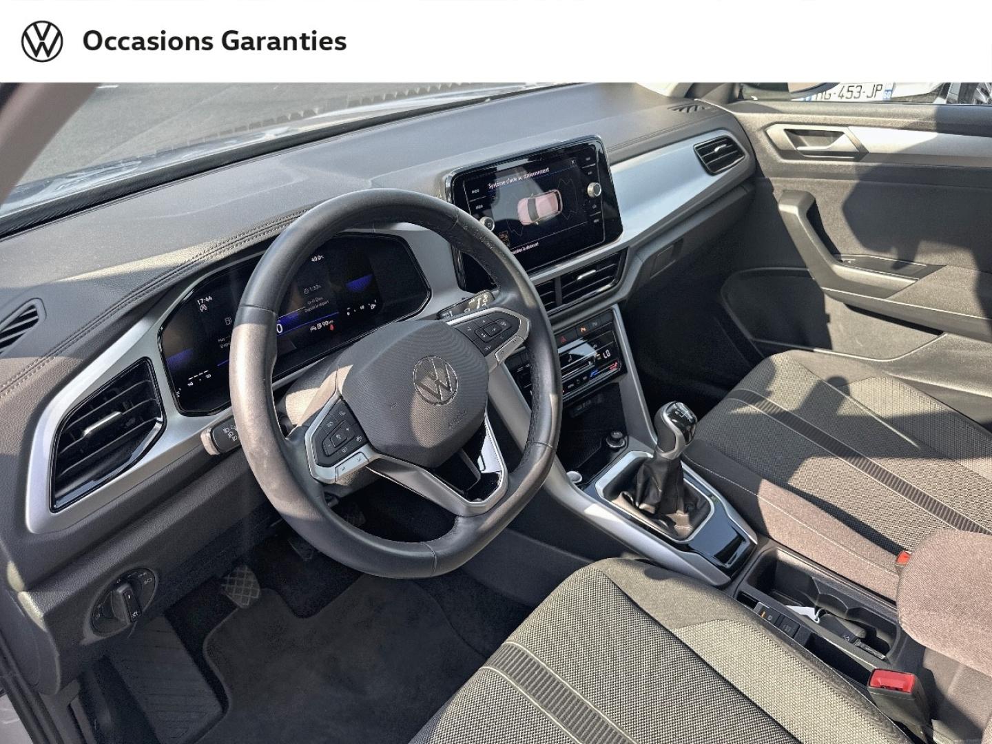 Voitures occasions VOLKSWAGEN T-ROC Life Plus Lens