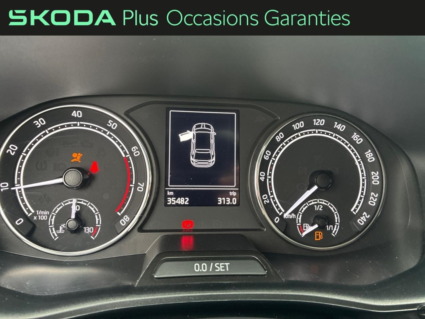 Voitures occasions ŠKODA FABIA Ambition Lens