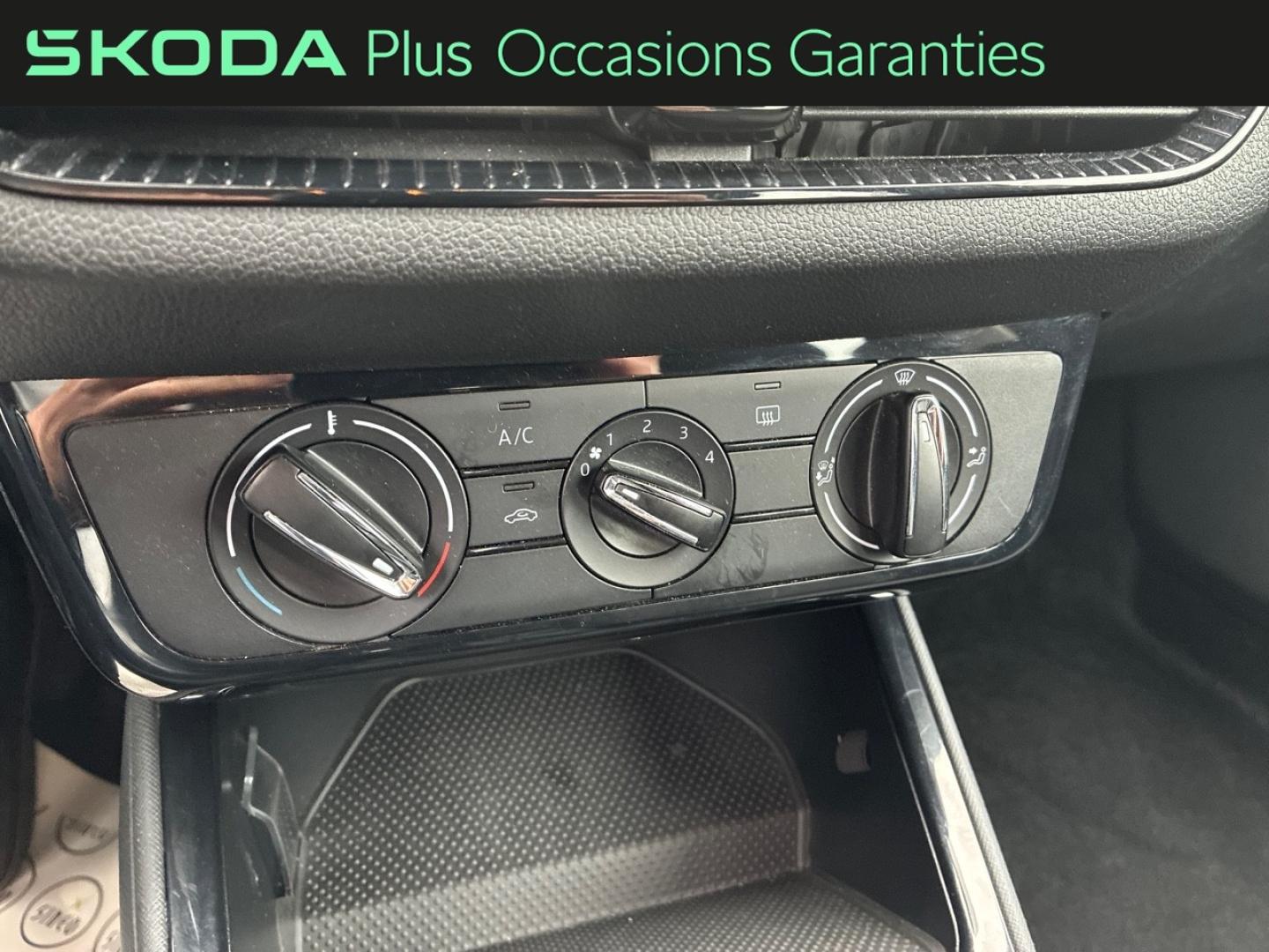 Voitures occasions ŠKODA FABIA Ambition Lens
