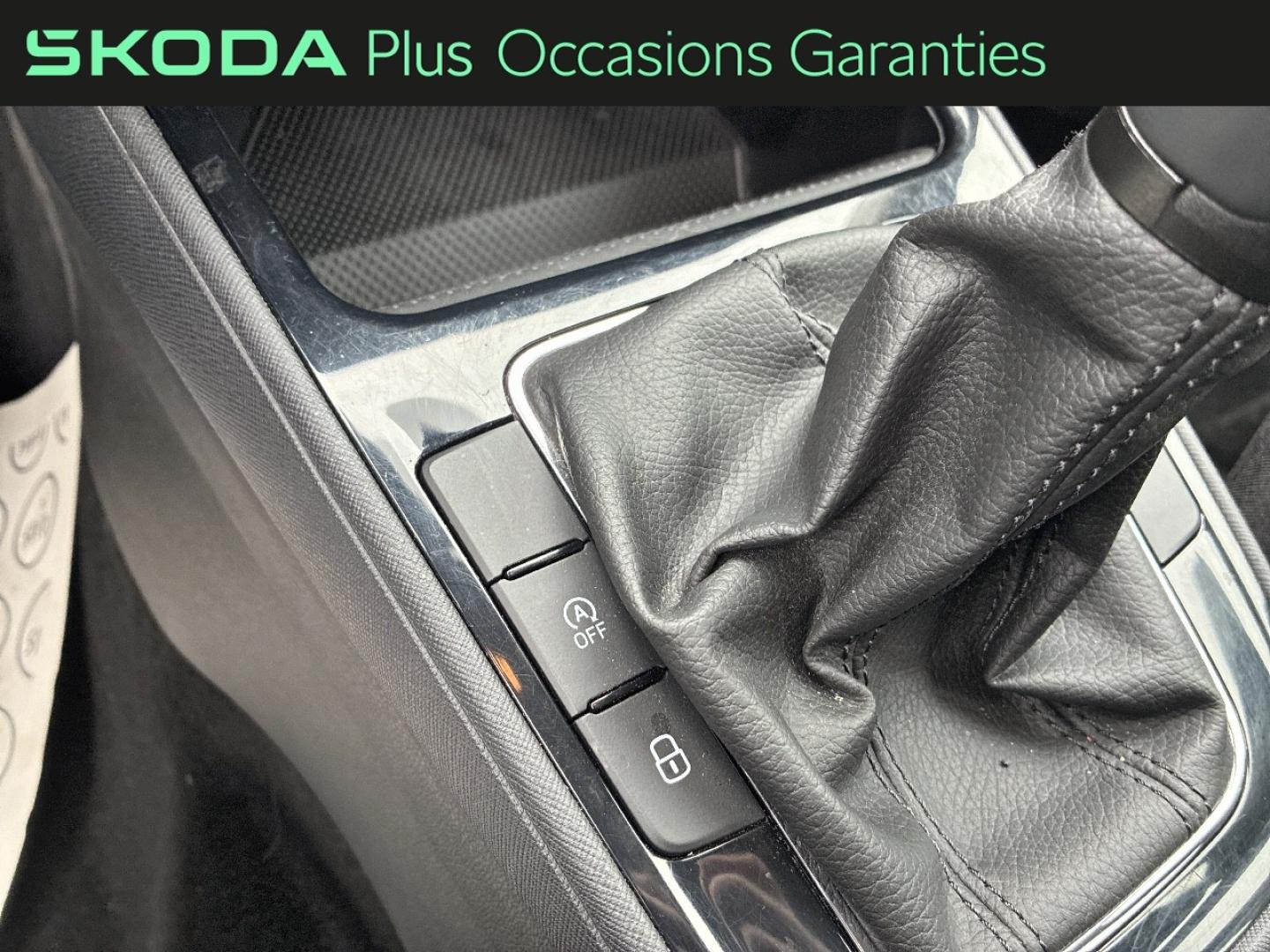 Voitures occasions ŠKODA FABIA Ambition Lens