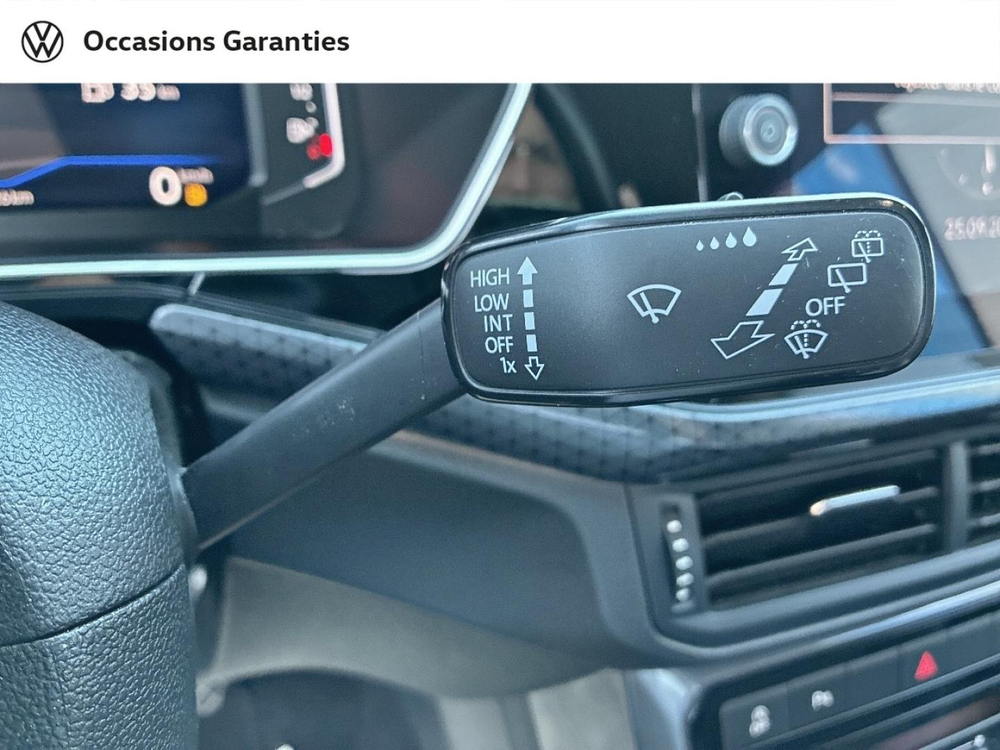 Voitures occasions VOLKSWAGEN T-CROSS R-Line Tech Lens