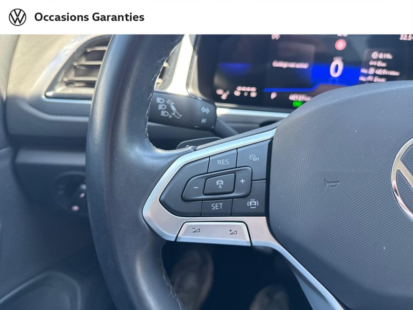Voitures occasions VOLKSWAGEN T-ROC Life Plus Lens