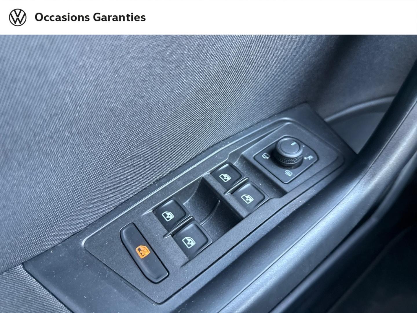 Voitures occasions VOLKSWAGEN T-ROC Life Plus Lens