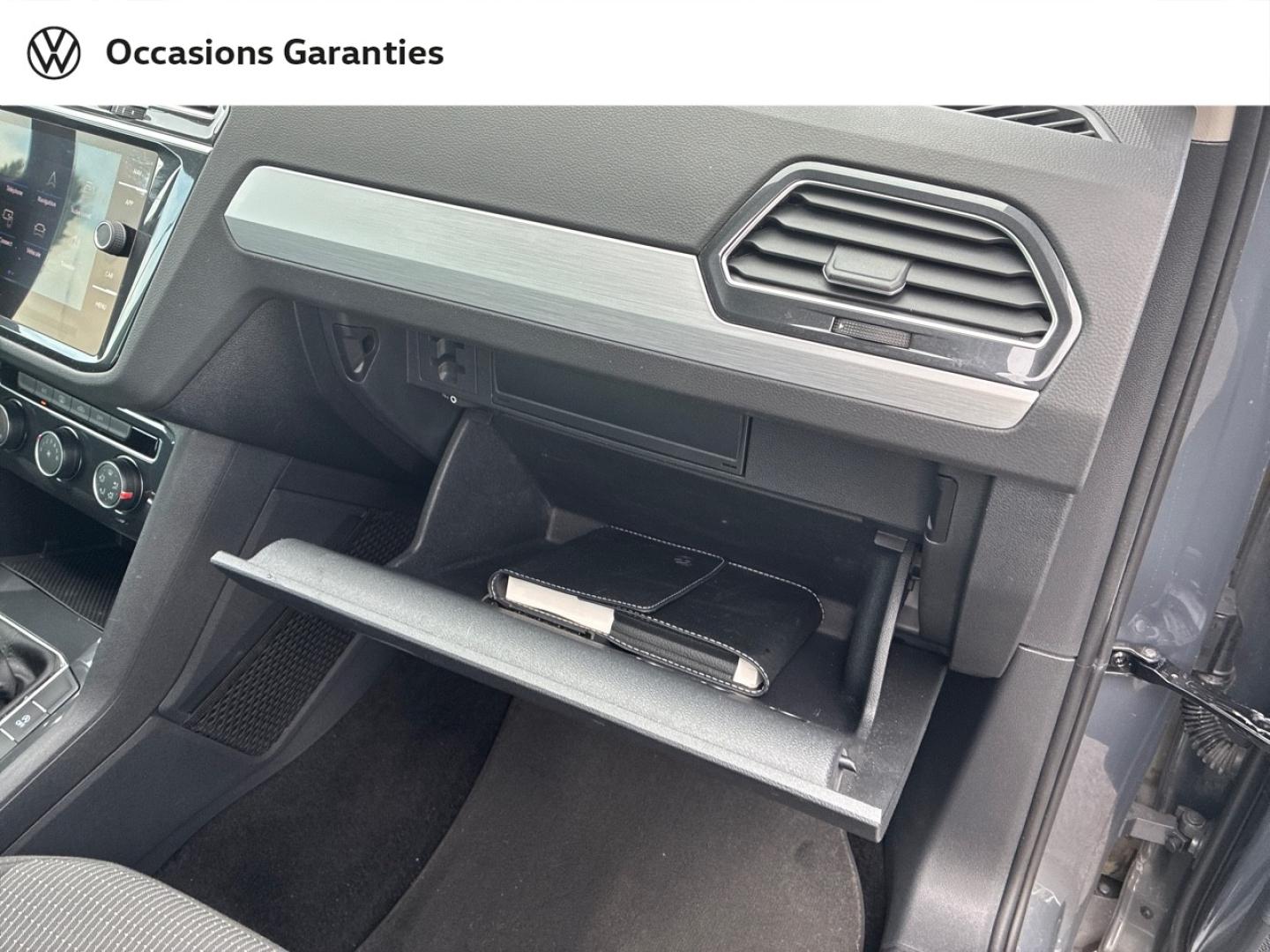 Voitures occasions VOLKSWAGEN TIGUAN Base Lens
