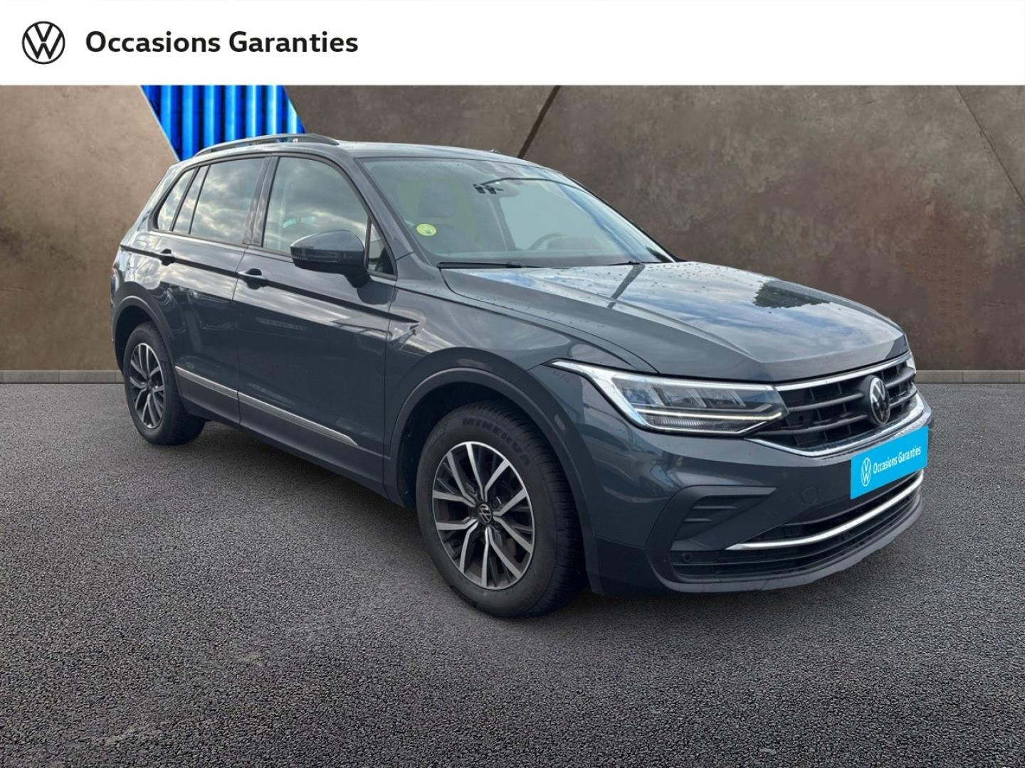 Voitures occasions VOLKSWAGEN TIGUAN Base Lens