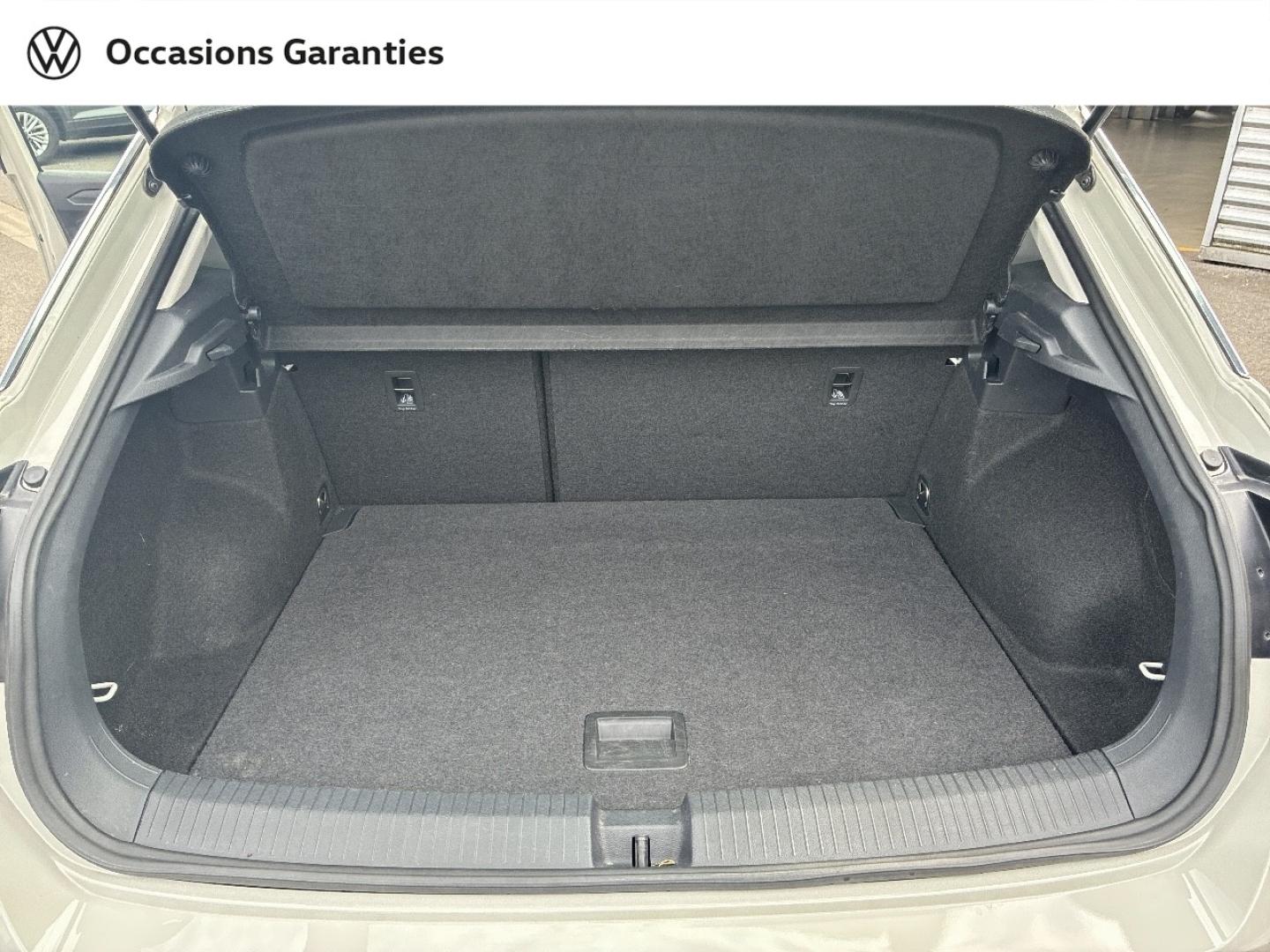 Voitures occasions VOLKSWAGEN T-ROC Base Lens