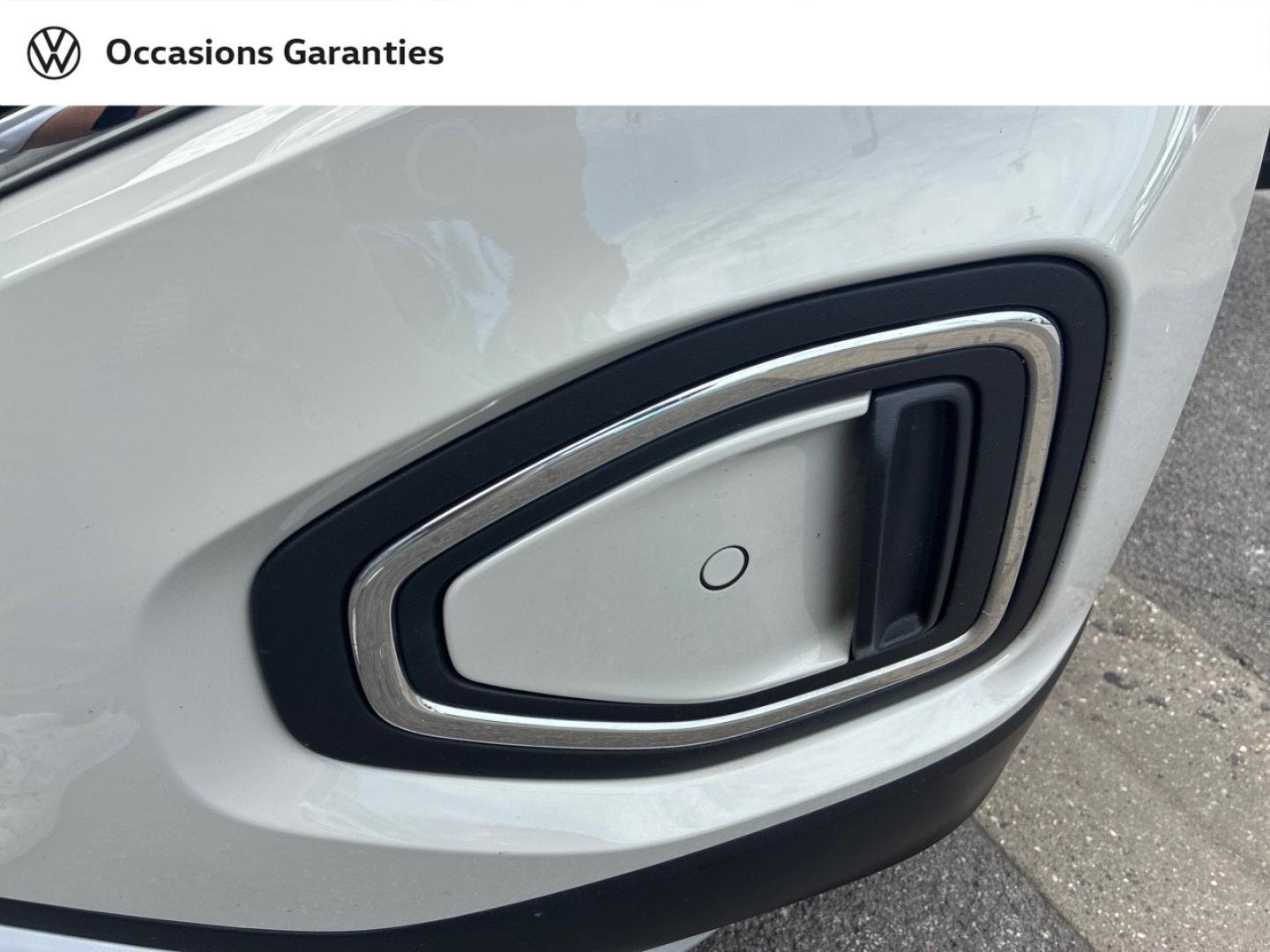 Voitures occasions VOLKSWAGEN T-ROC Base Lens