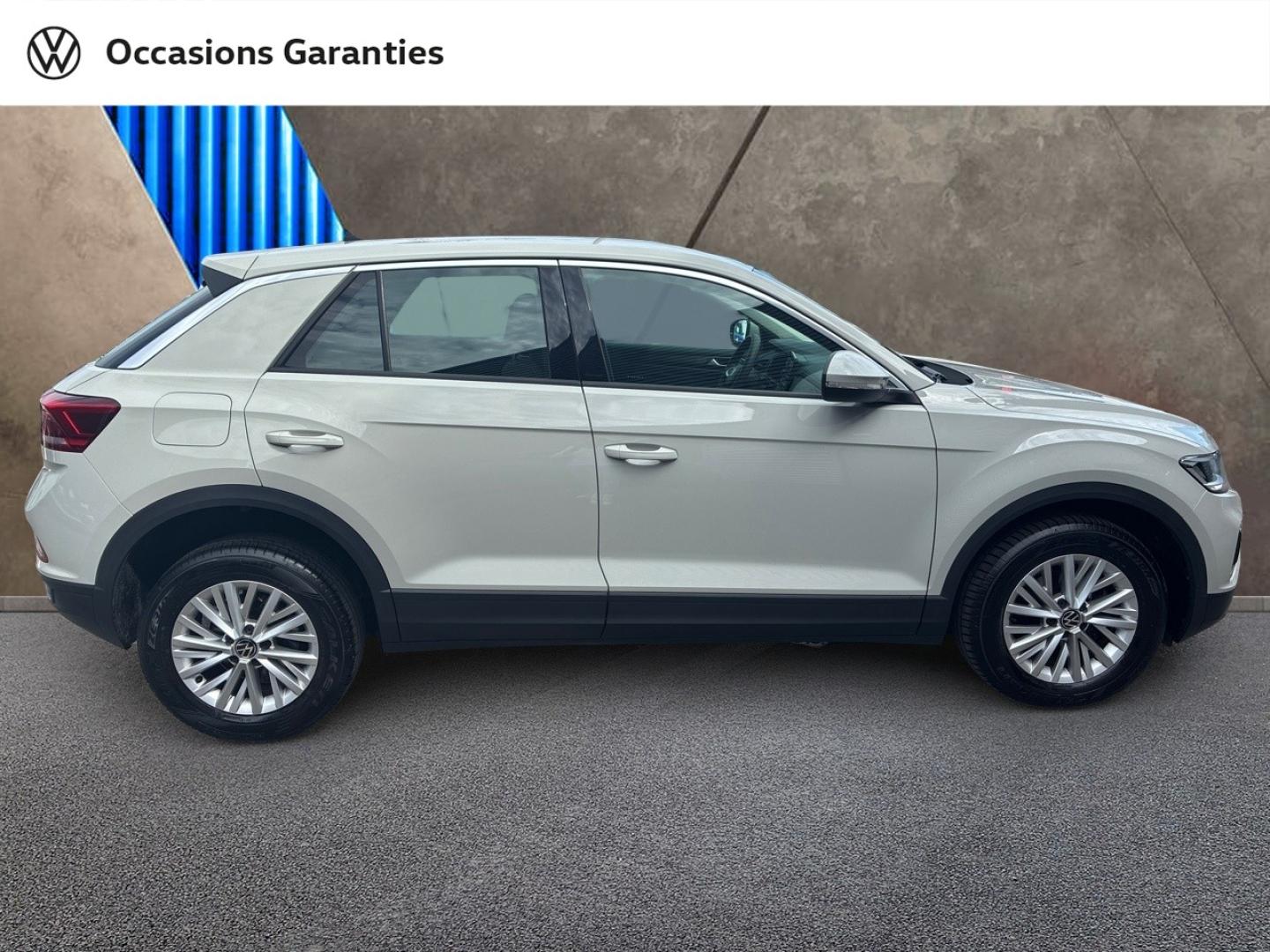 Voitures occasions VOLKSWAGEN T-ROC Base Villeneuve-d'Ascq