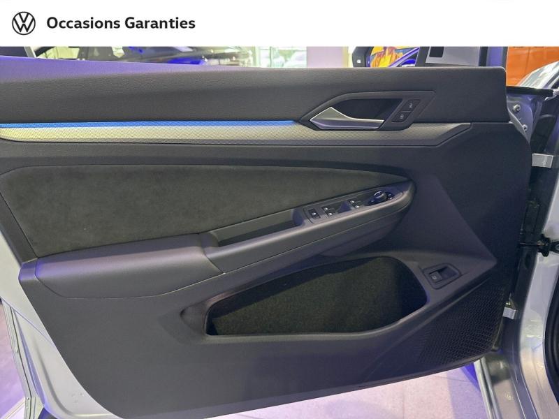 Voitures occasions VOLKSWAGEN GOLF Style Lens