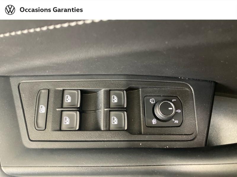 Voitures occasions VOLKSWAGEN T-ROC R-Line Edition Lens