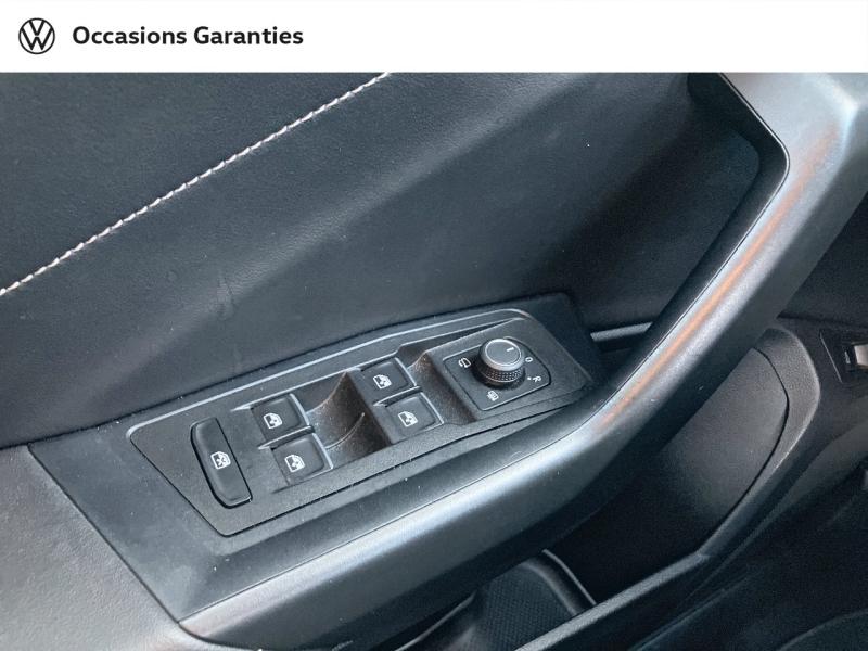 Voitures occasions VOLKSWAGEN T-ROC R-Line Lens