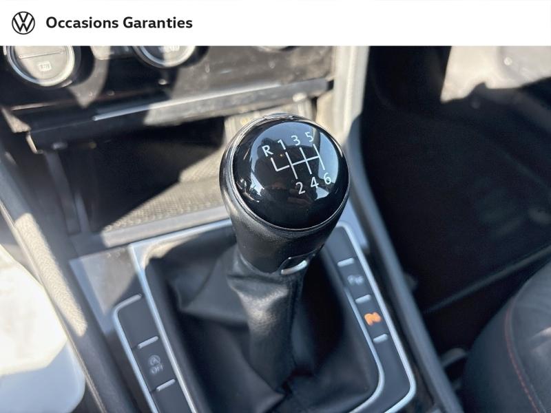 Voitures occasions VOLKSWAGEN GOLF Sound Lens