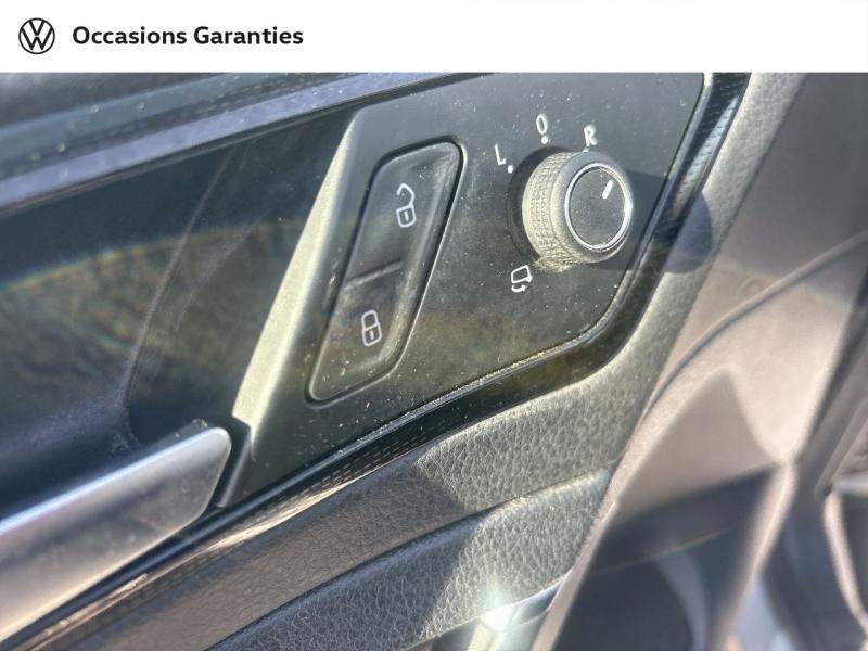 Voitures occasions VOLKSWAGEN GOLF Sound Lens