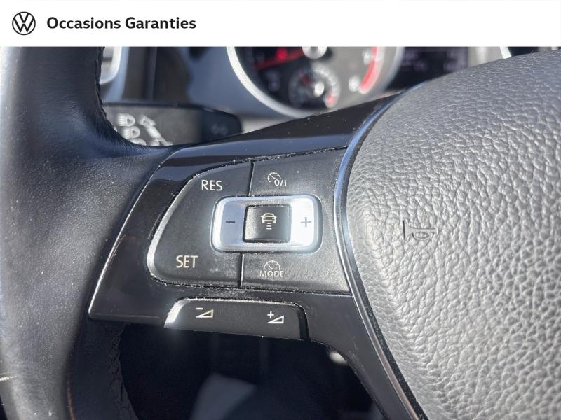 Voitures occasions VOLKSWAGEN GOLF Sound Lens
