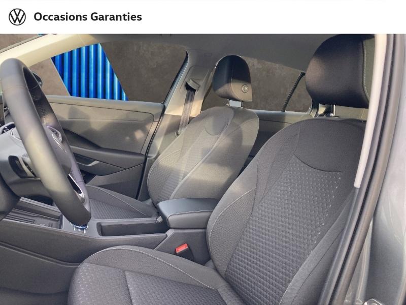 Voitures occasions VOLKSWAGEN T-ROC Base Lens