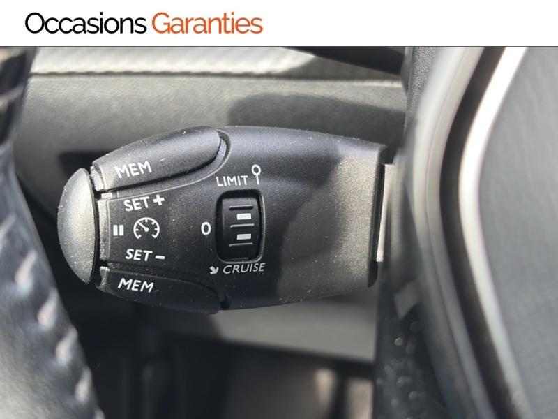 Voitures occasions PEUGEOT 208 Business R Active Lens