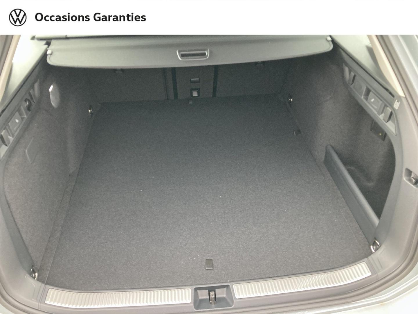 Voitures occasions VOLKSWAGEN Passat SW Life Plus Lens