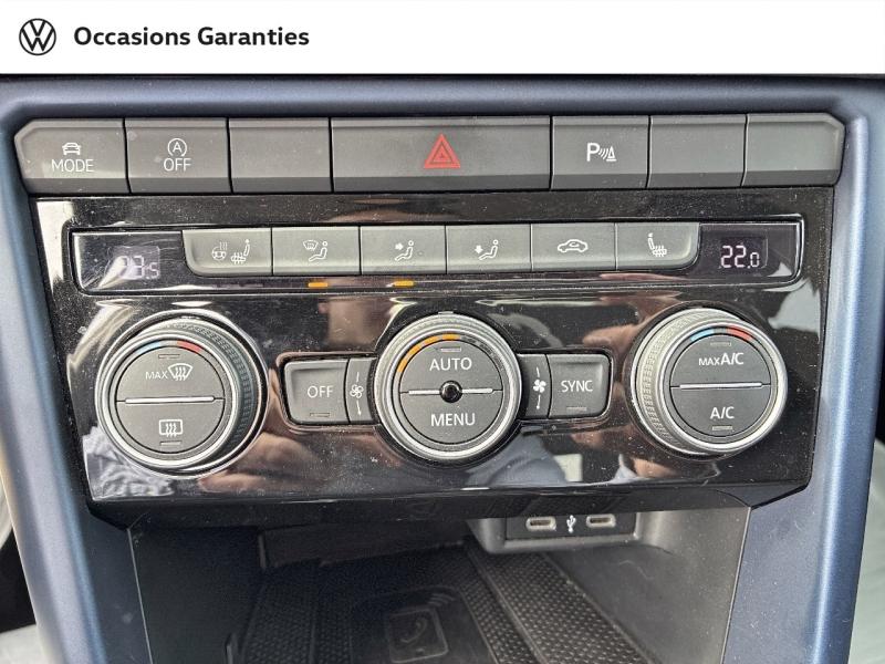 Voitures occasions VOLKSWAGEN T-ROC Active Lens