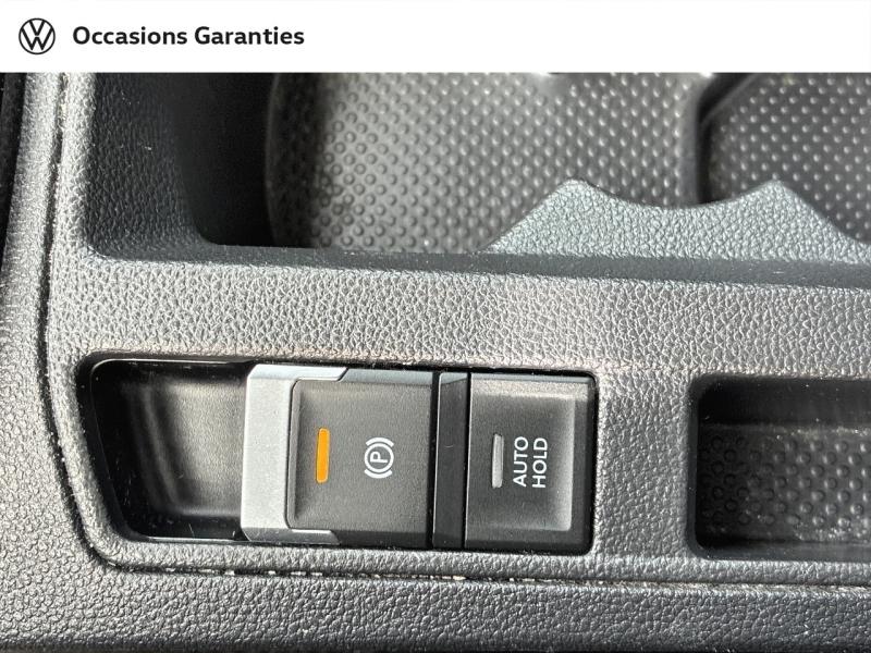 Voitures occasions VOLKSWAGEN T-ROC Active Lens