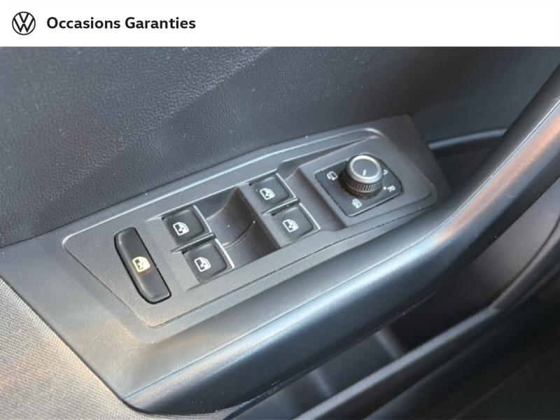 Voitures occasions VOLKSWAGEN T-ROC Lounge Business Lens