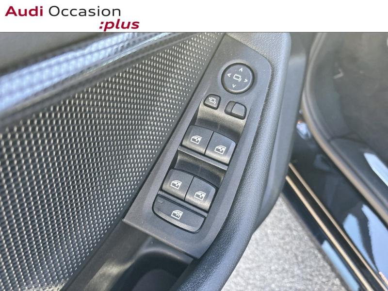 Voitures occasions BMW SERIE 1 Base Lens