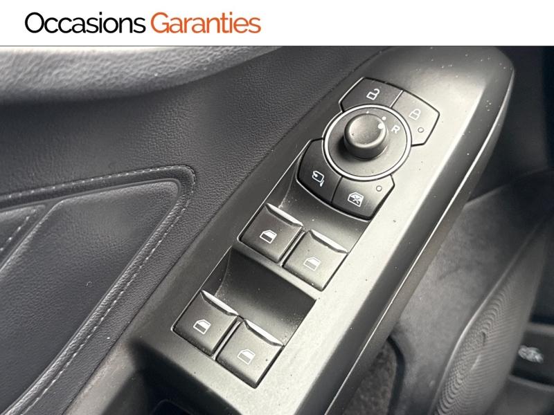Voitures occasions FORD FOCUS Titanium Design Lens
