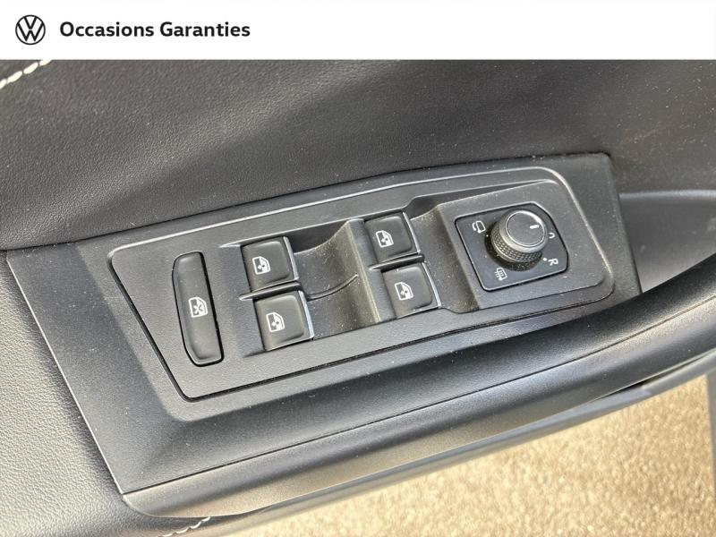 Voitures occasions VOLKSWAGEN T-ROC R-Line Lens