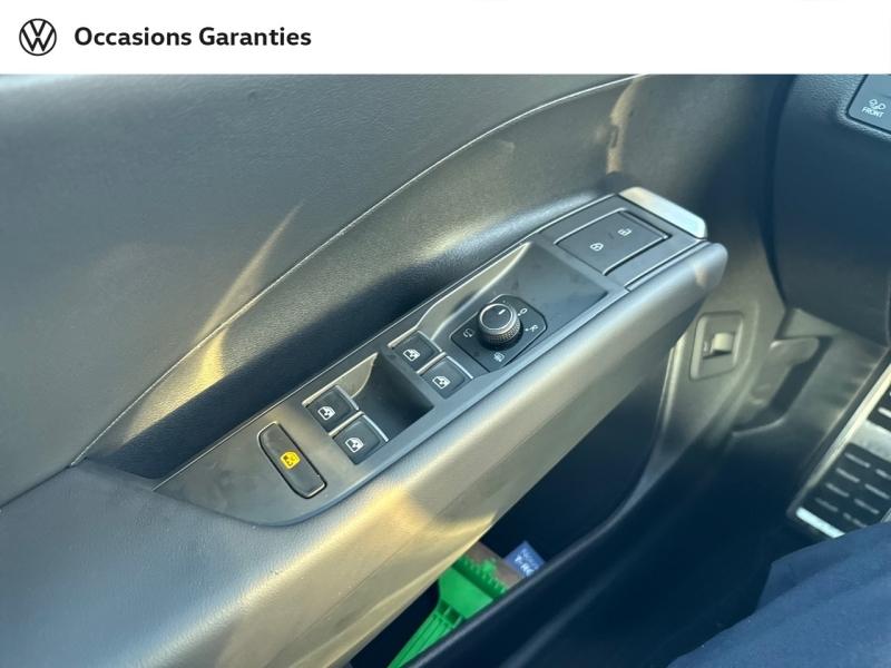 Voitures occasions VOLKSWAGEN T-ROC R-Line Lens