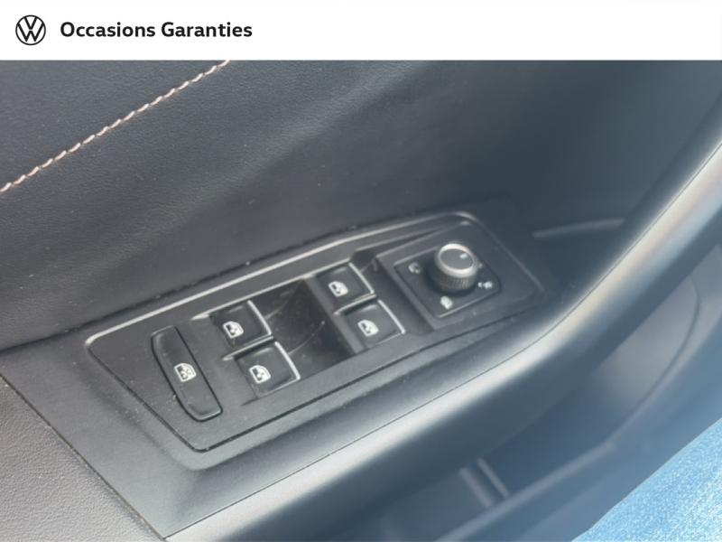 Voitures occasions VOLKSWAGEN T-ROC Style Lens