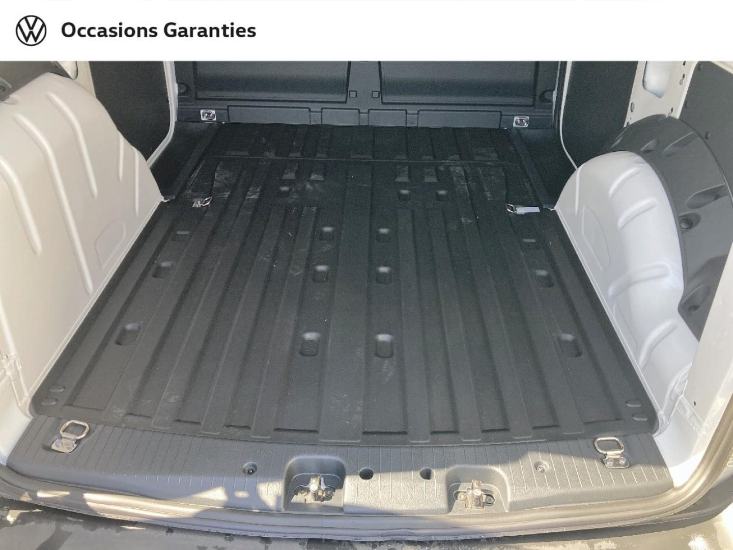 Voitures occasions VOLKSWAGEN UTILITAIRES Caddy Cargo Business Lens