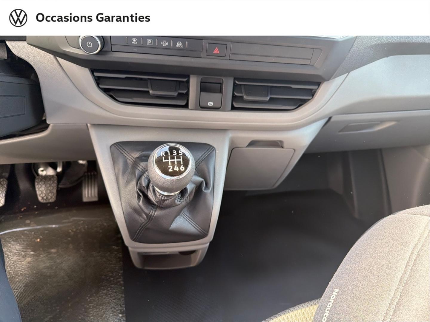 Voitures occasions VOLKSWAGEN UTILITAIRES Transporter Fg Base Lens