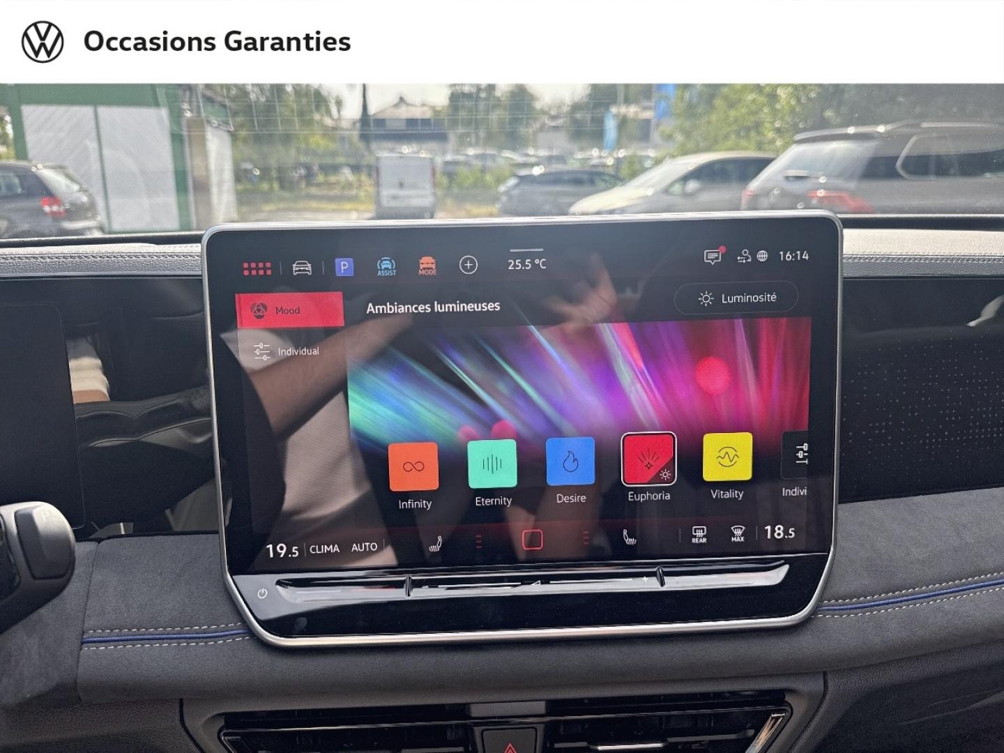 Voitures occasions VOLKSWAGEN TIGUAN R-Line Edition Lens