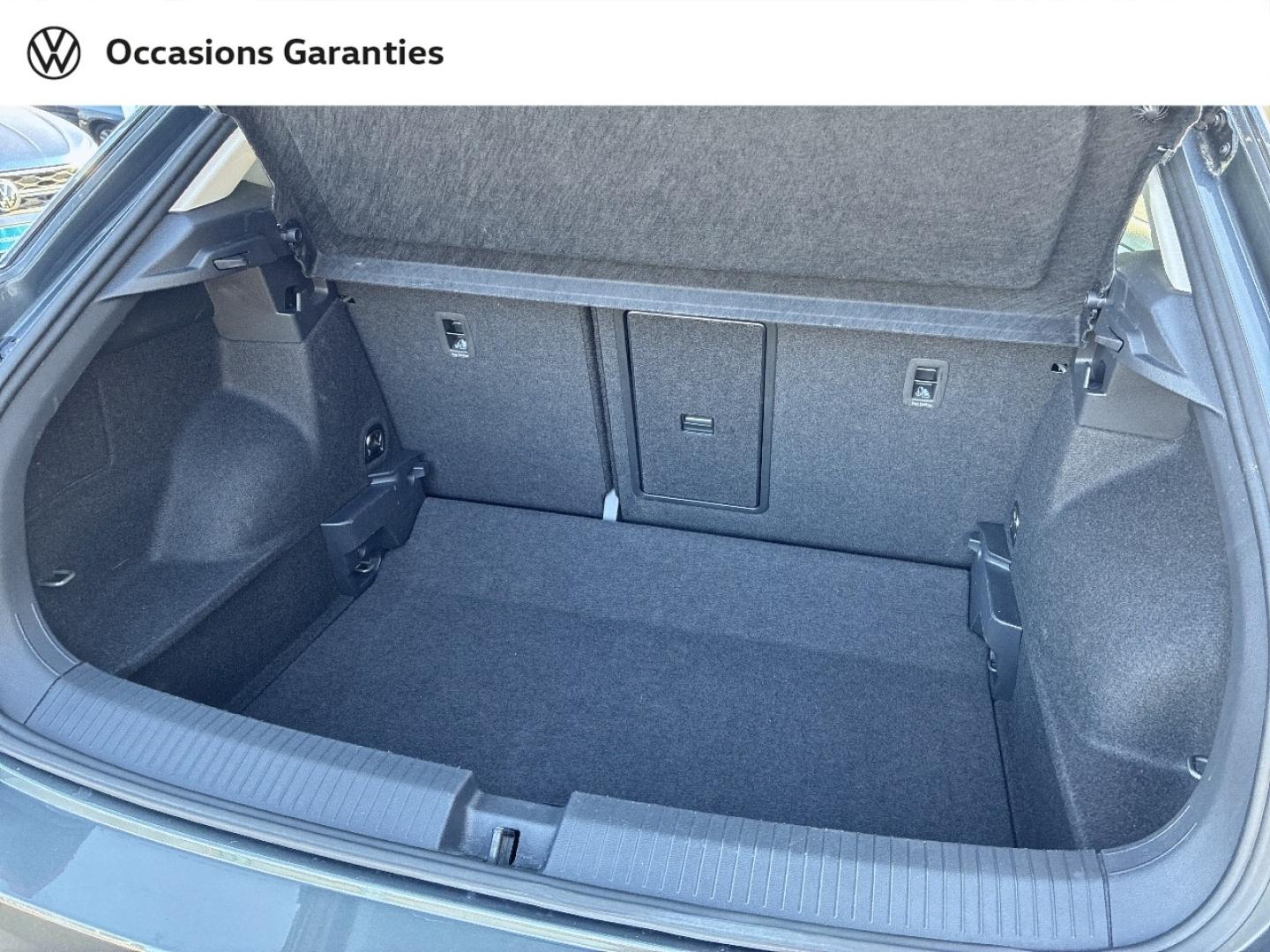 Voitures occasions VOLKSWAGEN T-ROC Life Plus Lens