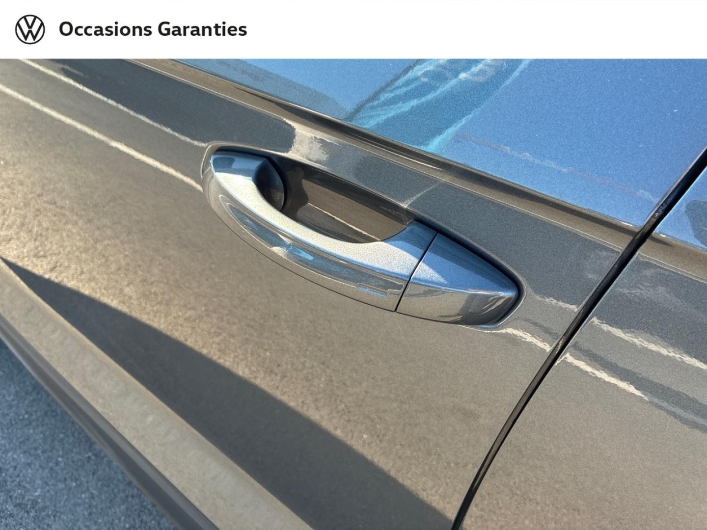 Voitures occasions VOLKSWAGEN T-ROC Life Plus Lens