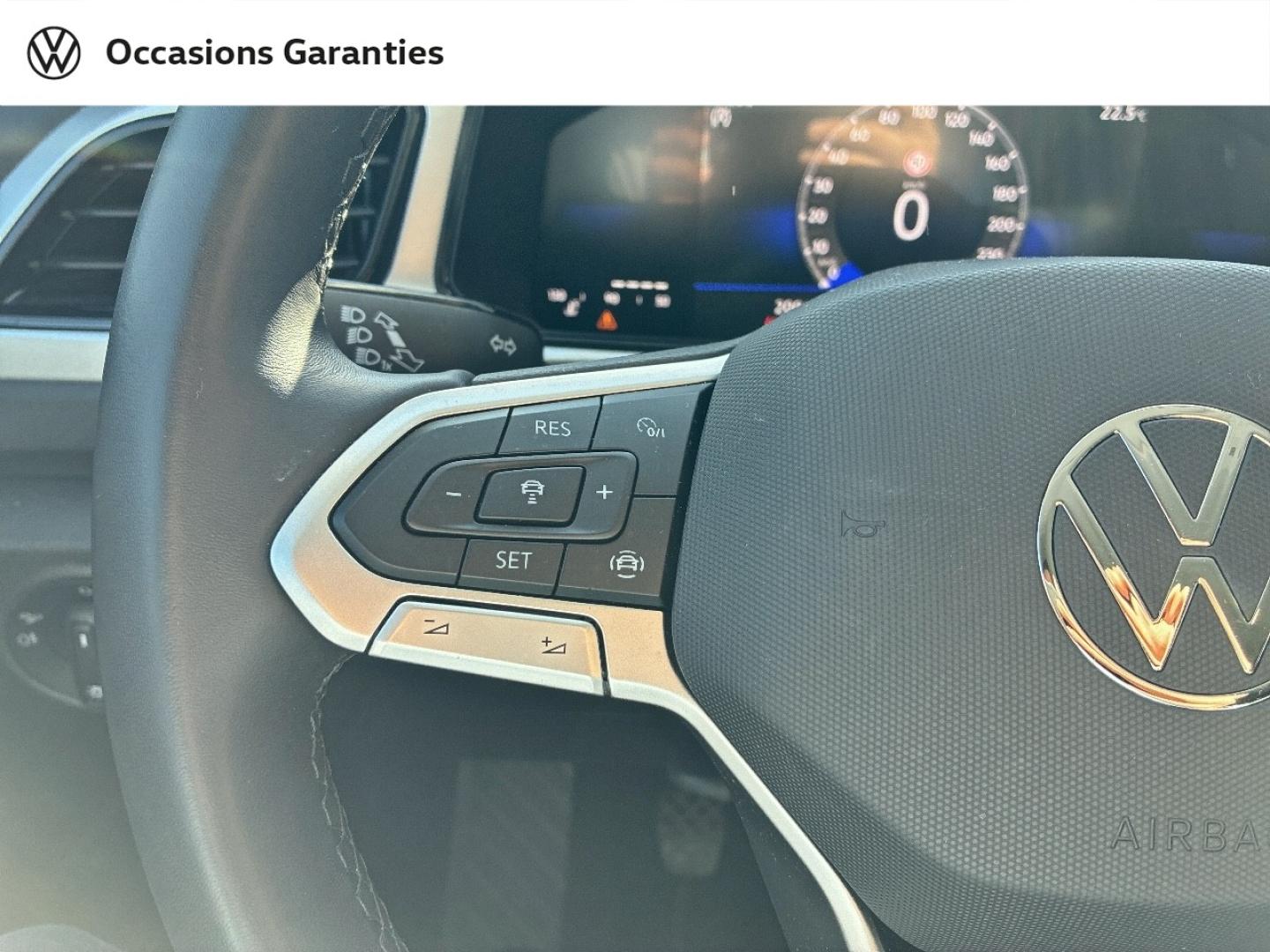 Voitures occasions VOLKSWAGEN T-ROC Life Plus Lens