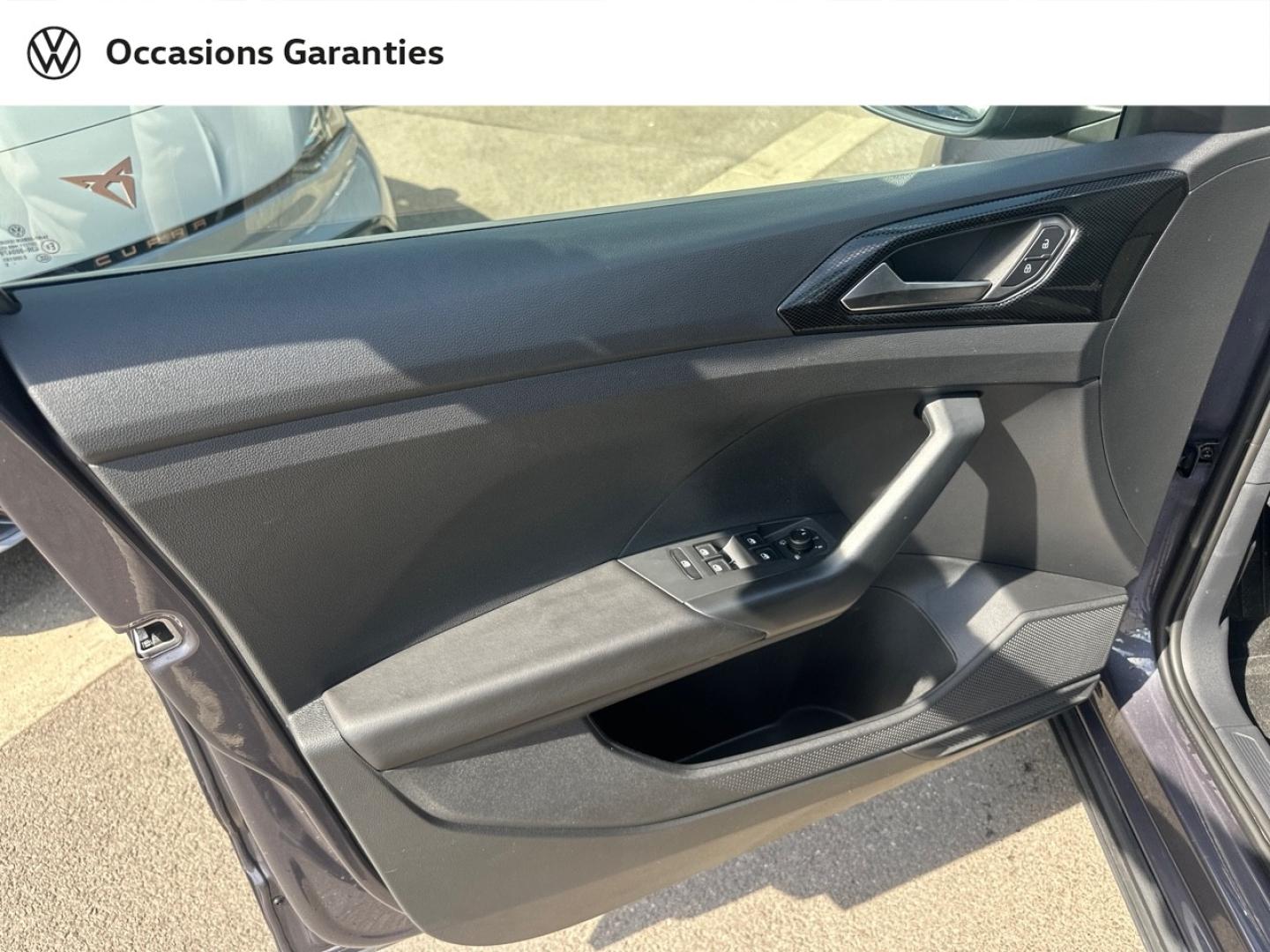 Voitures occasions VOLKSWAGEN T-CROSS Life Lens