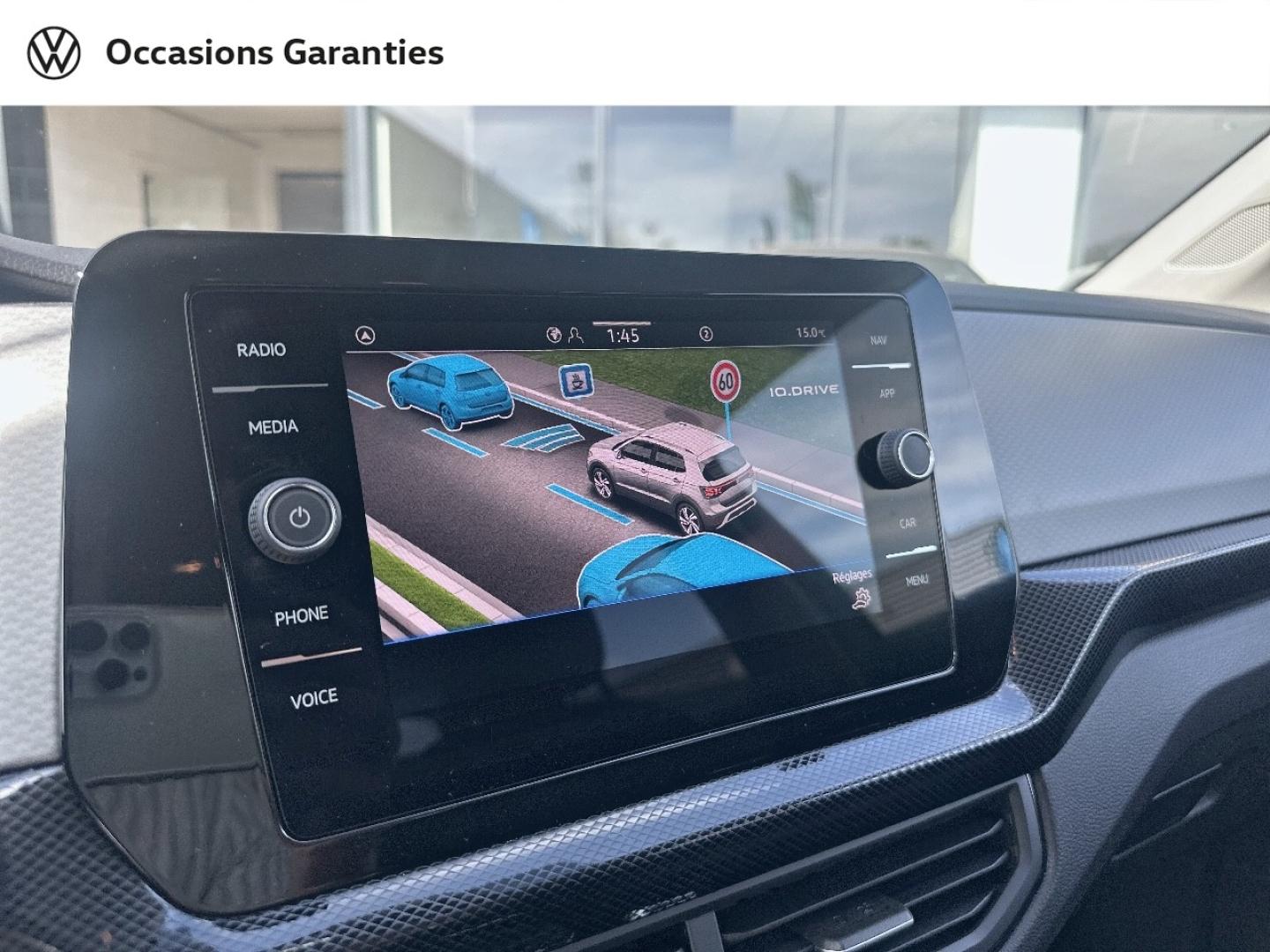 Voitures occasions VOLKSWAGEN T-CROSS Life Lens