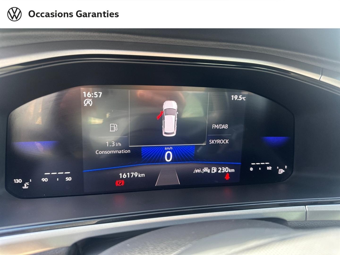 Voitures occasions VOLKSWAGEN T-ROC Life Lens