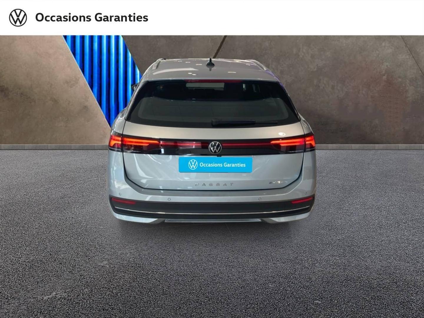 Voitures occasions VOLKSWAGEN Passat SW Life Lens