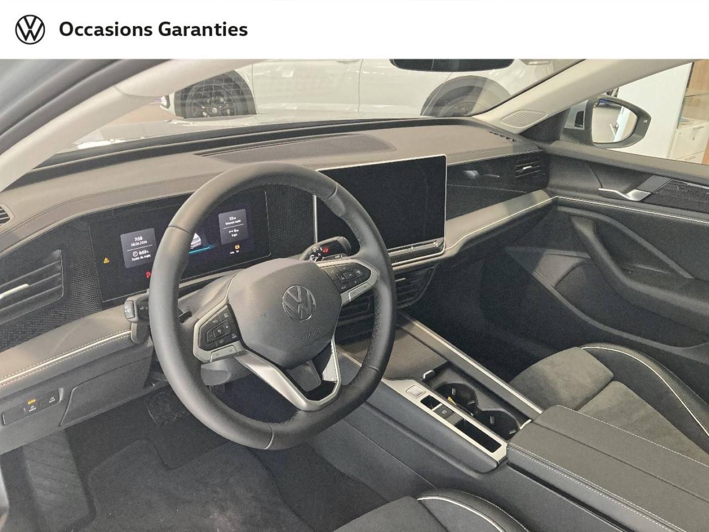 Voitures occasions VOLKSWAGEN Passat SW Life Lens