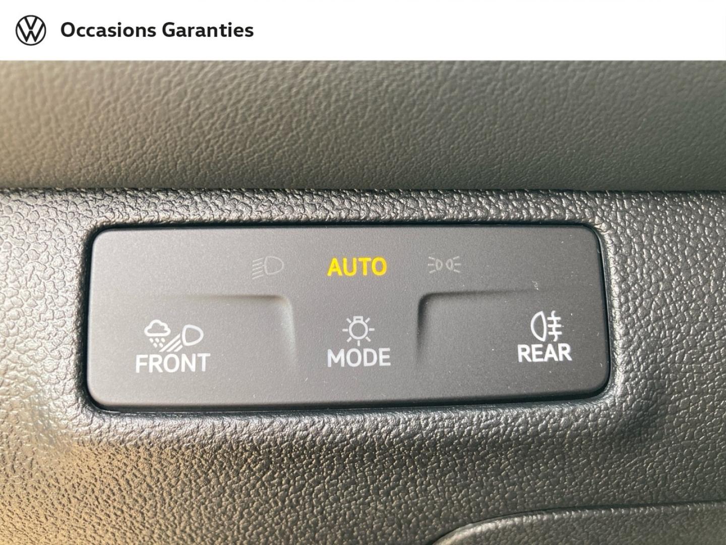 Voitures occasions VOLKSWAGEN T-ROC Style Lens