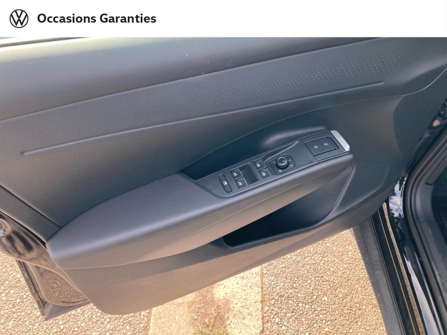 Voitures occasions VOLKSWAGEN T-ROC Style Lens