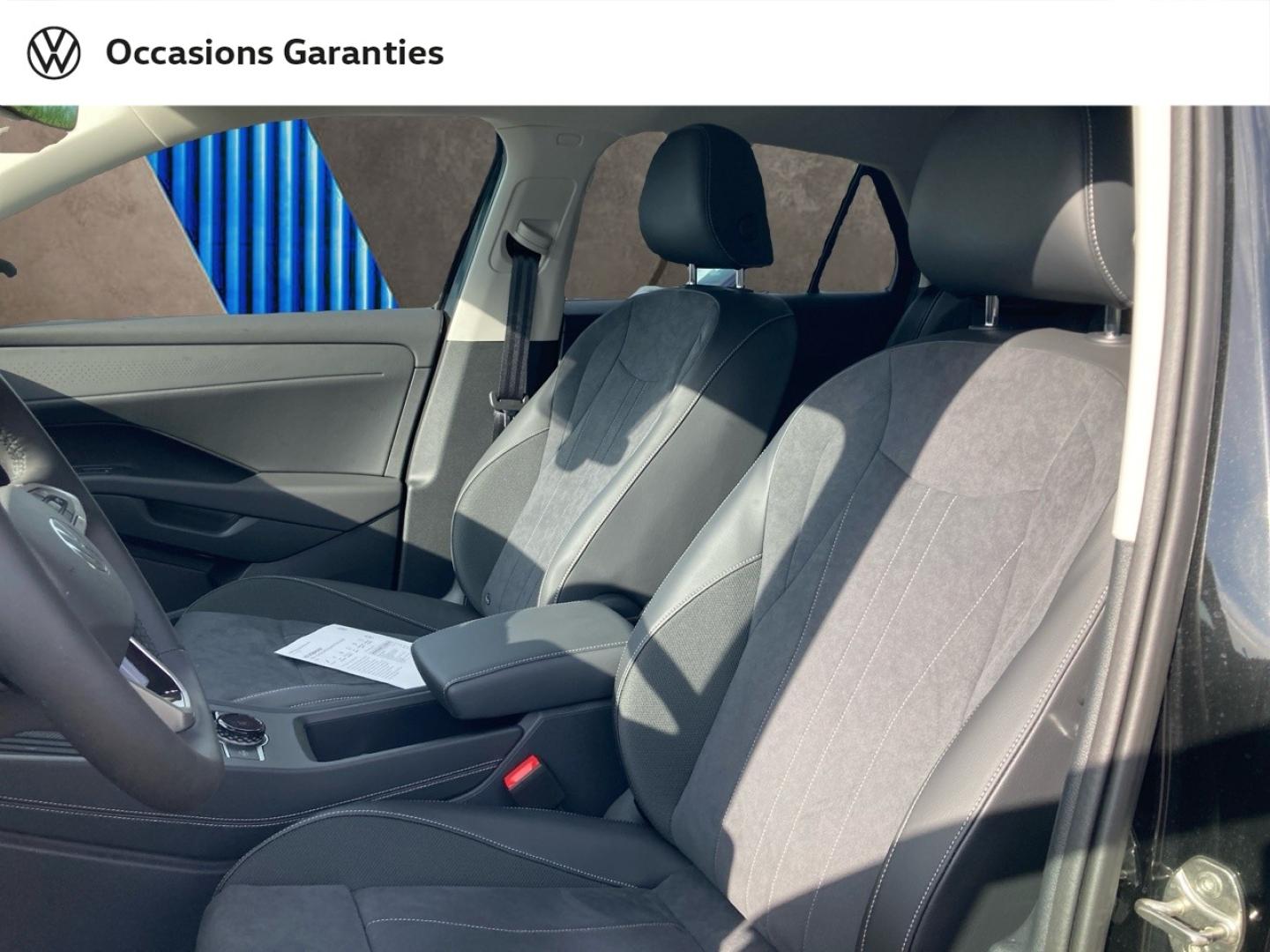 Voitures occasions VOLKSWAGEN T-ROC Style Lens
